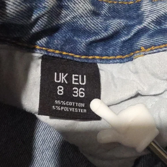 Nasty Gal Mom Jeans Women's Size 8 Distressed Slit Ankle Light Wash Relaxed - Picture 3 of 10